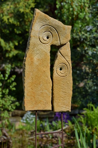 Stele 01